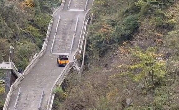 四次道歉修复不了天梯之伤？某媒体“扣帽”奇瑞遭网友群嘲：双标