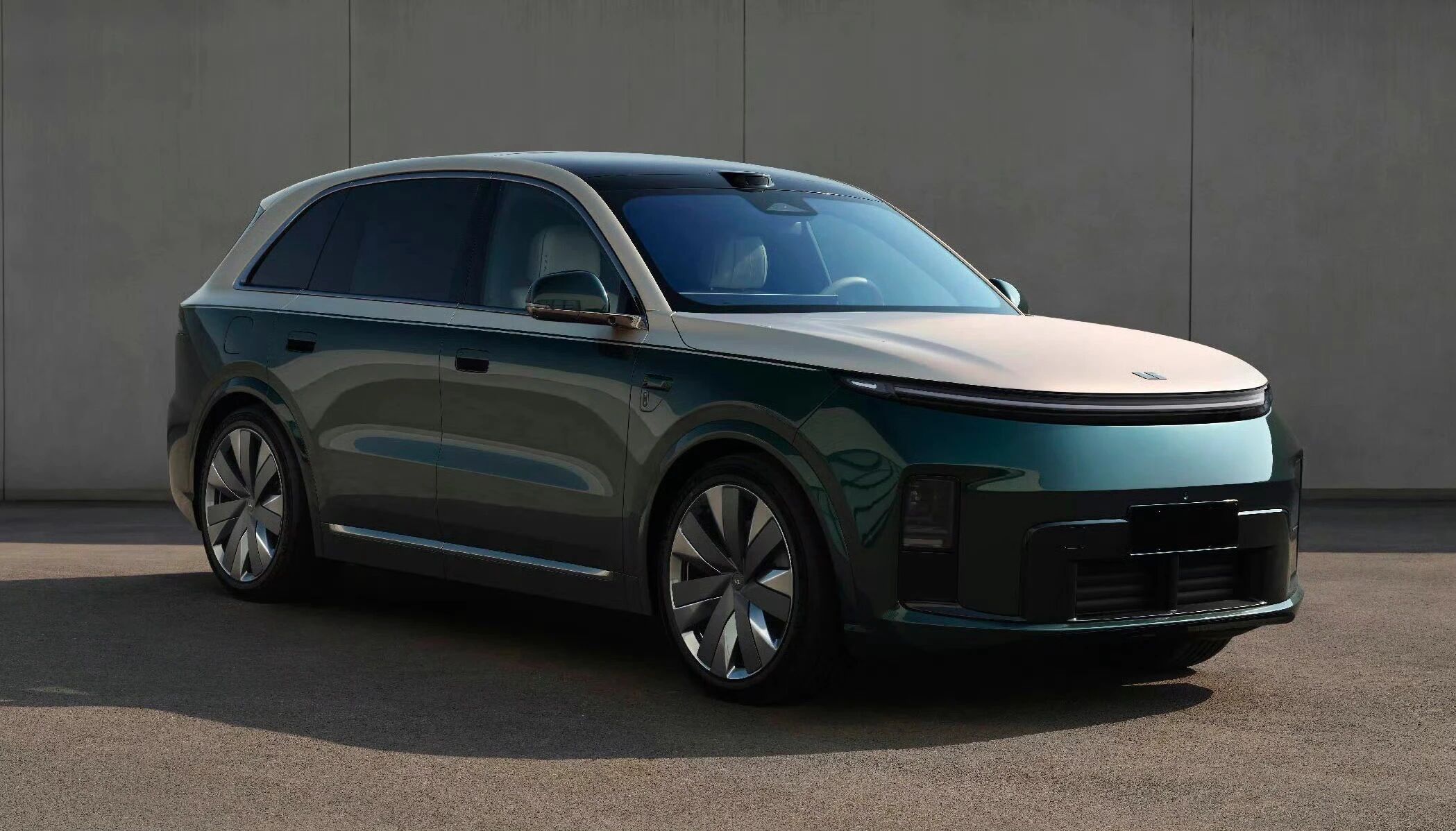 理想L系史上最大调整：L7、L8定位对调，李想的反攻来了